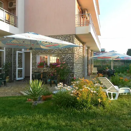 Prt Rainbow Affittacamere 2*