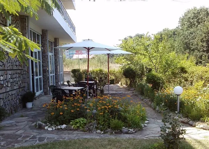 Prt Rainbow Casa de hóspedes Lozenets