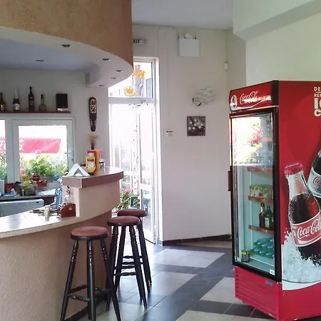 ゲストハウス Prt Rainbow 2*