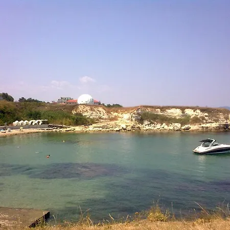 Prt Rainbow Guest house 2*