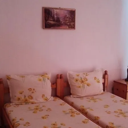 Guest house Prt Rainbow Lozenets